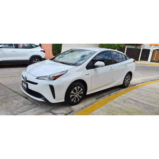 Toyota Prius 1.8 Base Cvt
