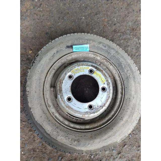 Llanta Con Neumatico Aro 12 Trasera Hyundai Porter 2.5 Dies