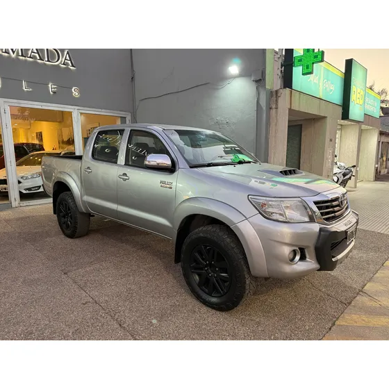 Toyota Hilux Pick-up 3.0 Cd Srv 171cv 4x2 - B3