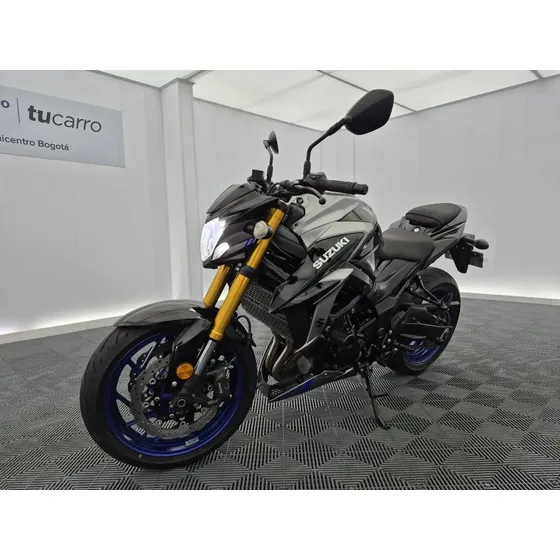 Suzuki Gsx S 750 