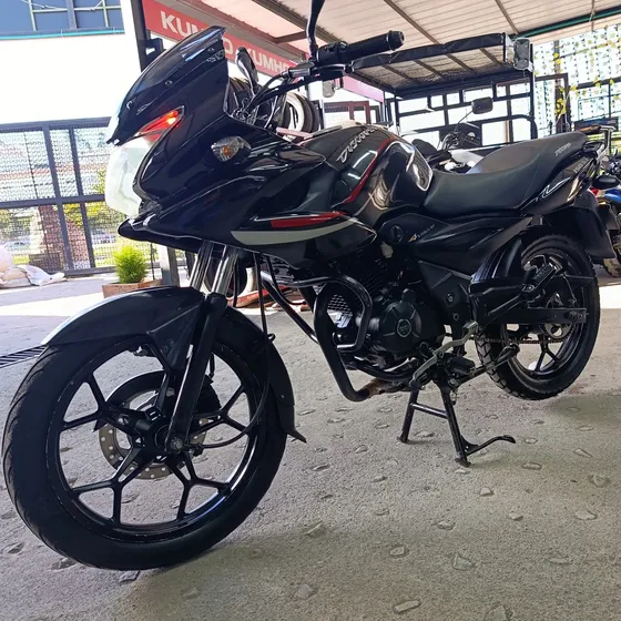 Se Vende Moto Discover 150 Cm Modelo 2017 Papeles Al Dia