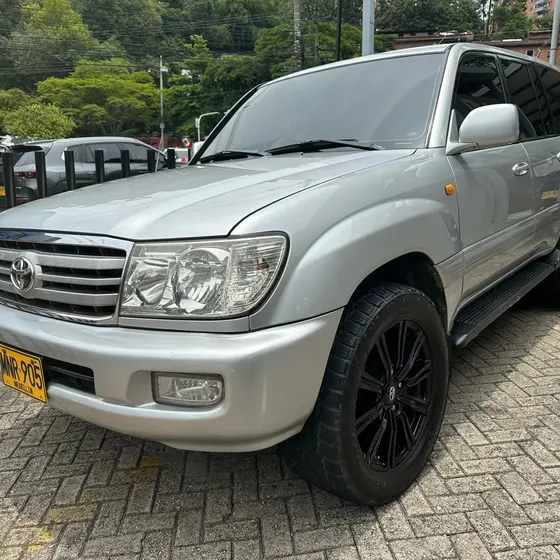 Toyota Land Cruiser 2005 Sahara Vx