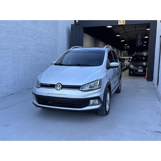 Volkswagen Suran 1.6 Highline Msi 110cv