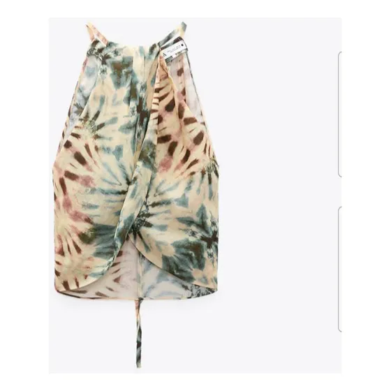 Top Ramio Estampado Zara