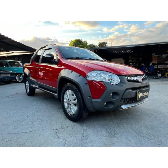 Fiat Strada 1.8 16v Adventure Cab. Dupla Flex Dualogic 2p