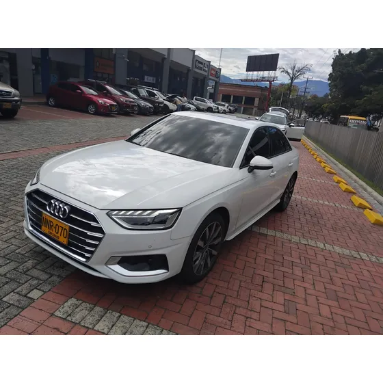 Audi A4 2.0 40 Tfsi Advance Stronic Mhev