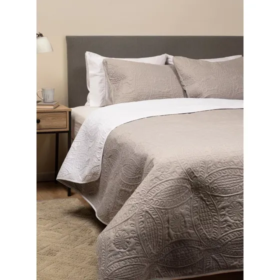 Cubrecama Quilt Reversible + Funda Almohada 1,5 Plaza 180x260 Color Blanco/Gris Casatua