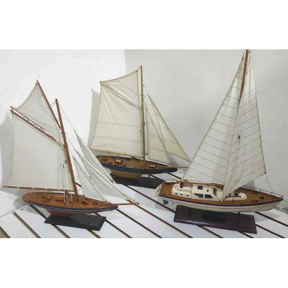Barcos Veleros A Escala Madera (precio Por Los Tres)