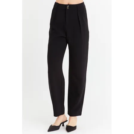 Pantalón Recto Con Pinzas Negro Nicopoly