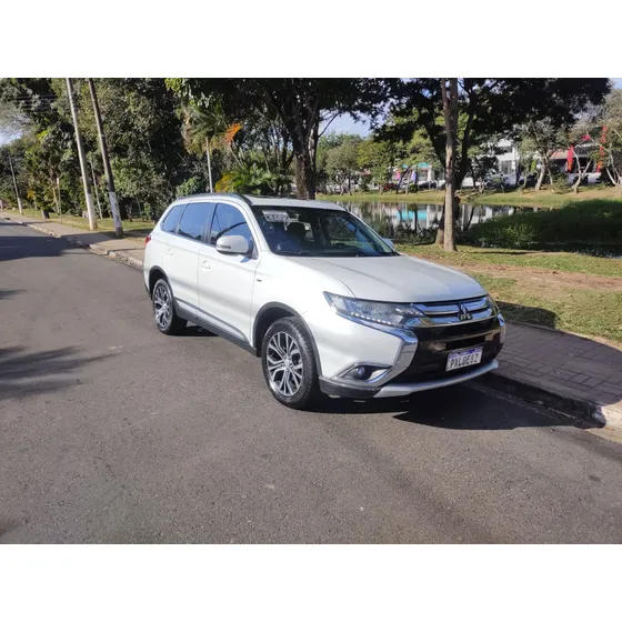 Mitsubishi Outlander 3.0 V6 Gt 4wd 5p