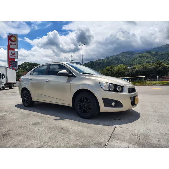 Chevrolet Sonic 1.6 Lt 5 P
