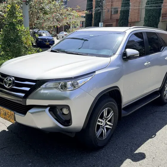 Toyota Fortuner 2019 2.4 Street At 7as 4x2