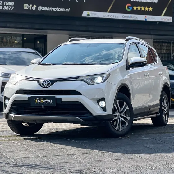 Toyota Rav4 2018 De Lujo 2.0 Aut 2018 en Vitacura - RM (Metropolitana) usado