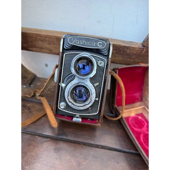 Máquina Fotográfica Antiga Yashica N C Marrom