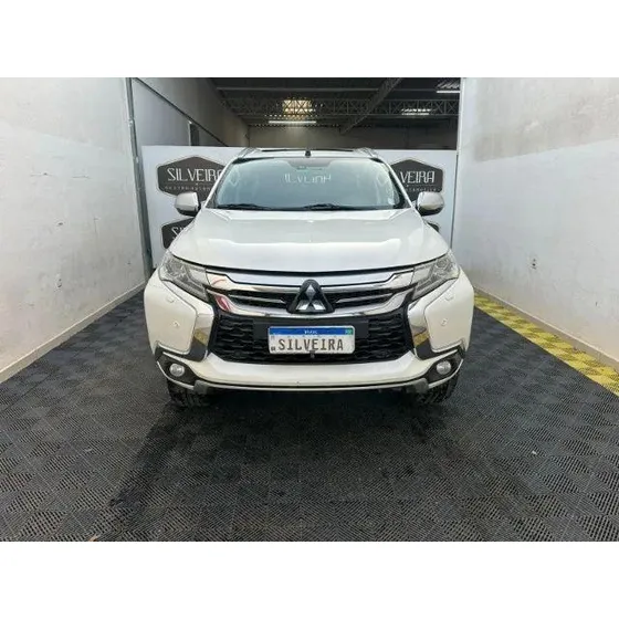 Mitsubishi Pajero Hpe 2.4 4x4 Diesel Aut.