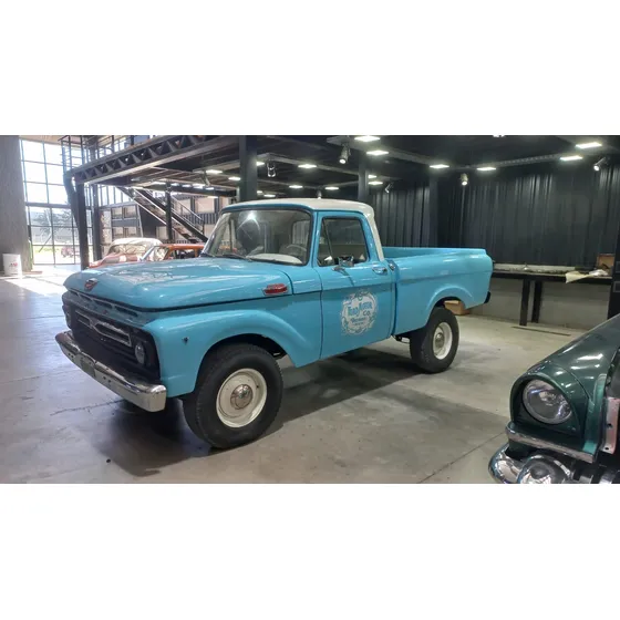 Ford F-100 4.2 V8