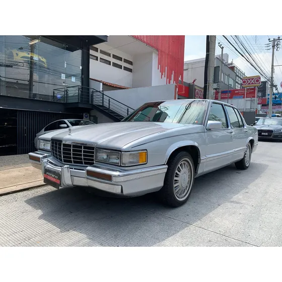 Cadillac Sedan De Ville