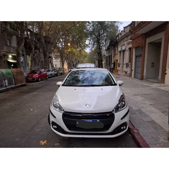 Peugeot 208 1.2 Active 82cv 5p
