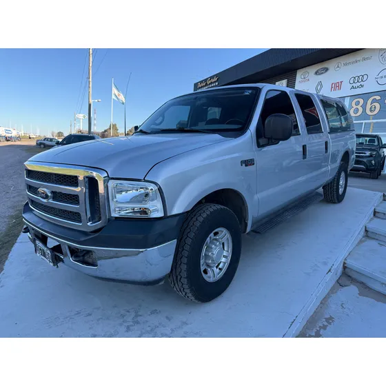 Ford F-100 3.9 Cab. Doble Xlt 4x2