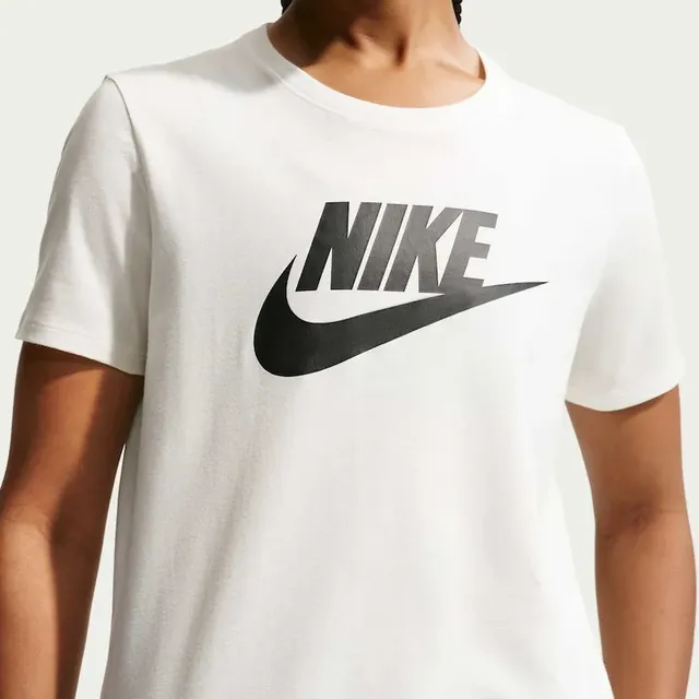 Camiseta Nike Sportswear Essentials Feminina Branco/preto