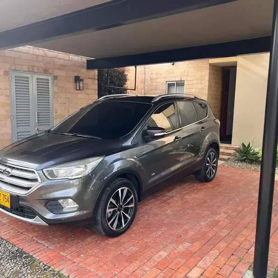 Ford Escape 2017 2.0 Titanium