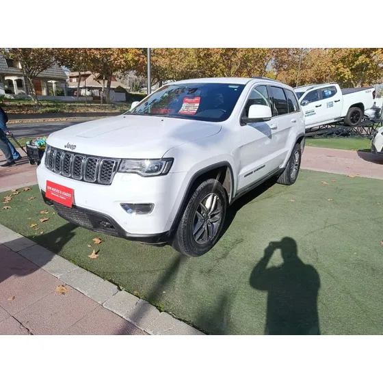 Jeep Grand Cherokee Laredo 4x2 3.6l