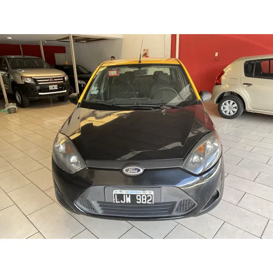 Ford Fiesta 1.6 Max One Ambiente Plus 98cv