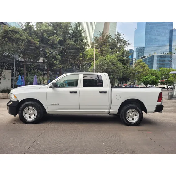 Dodge Ram 1500 Ram 1500 Crew Cab 4x2 Aut.
