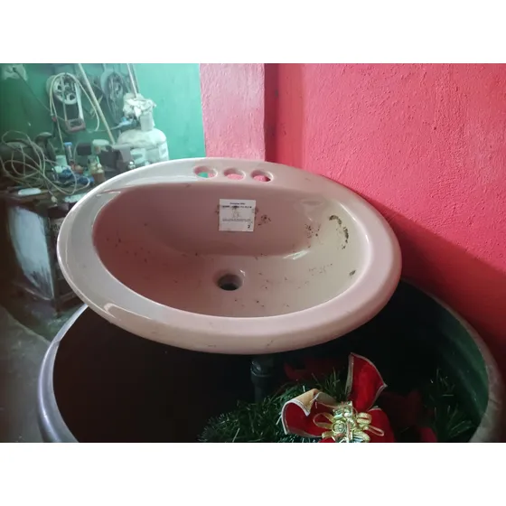 Vendo Lavamanos Color Rosa Viejo 