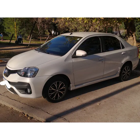 Toyota Etios 1.5 Platinum 6m/t