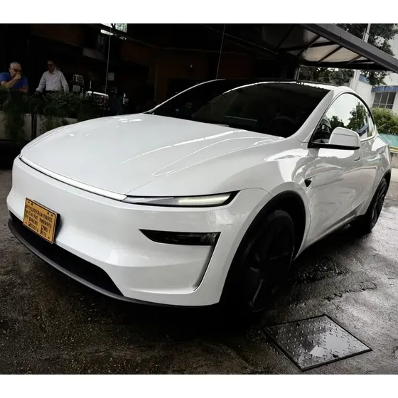 Tesla Model Y 2026 0.0 Long Range Awd