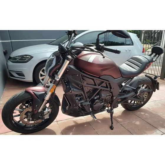 Benelli 502 C Sport Cruiser