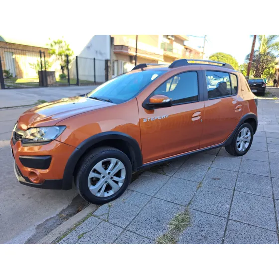 Renault Sandero Stepway 1.6 Privilege 105cv