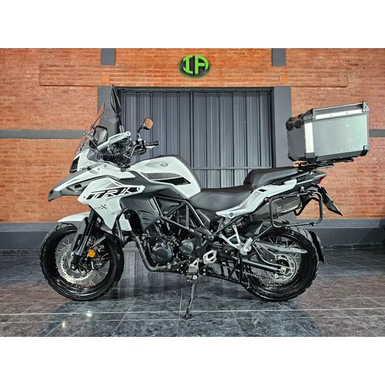 Benelli Trk 502 X - 2024 - Sólo 850km - Con Bauleras