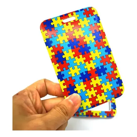 Porta Crachá Identificação Para Autista / Autismo C/ Cordão Quebra Cabeça