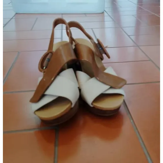 Sandalia Con Tacón, Marca Dr Scholls, Usados.