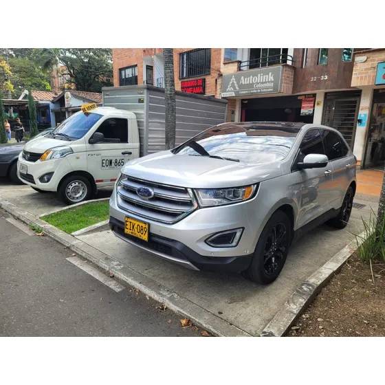 Ford Edge 2.0 Titanium