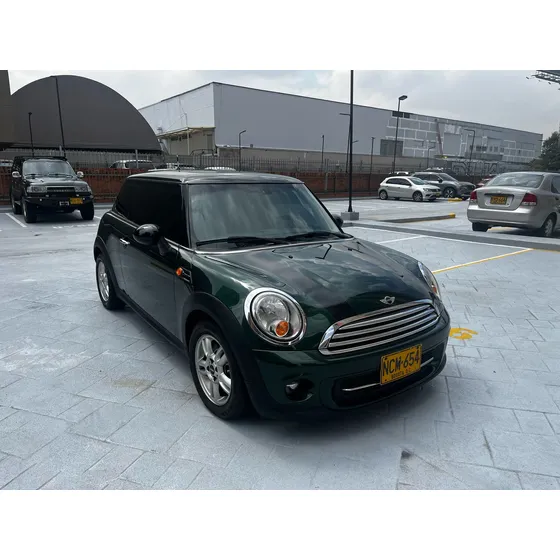Mini Cooper Automático R56