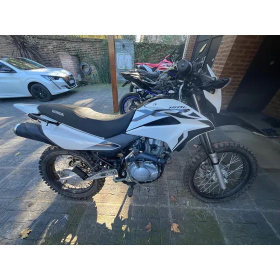 Xr150 - 2017 - 9.000km