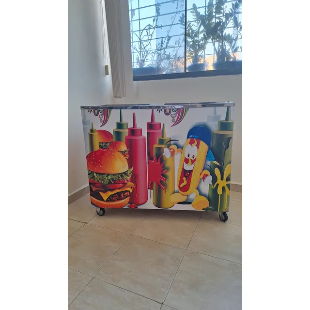 Carro De Perros Caliente Y Hamburguesas