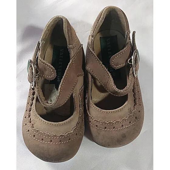 Zapatos En Cuero Para Niña. Valle Verde. Talla 20.