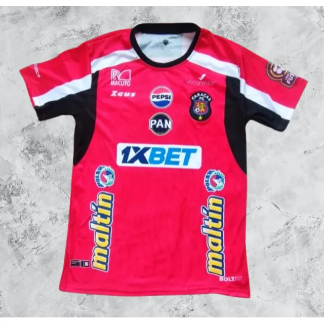 Nueva Franela Del Caracas Fútbol Club 