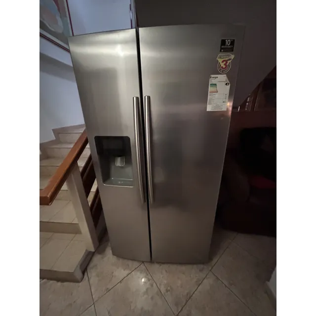 Nevera Samsung 25 Pies Dos Puertas Rs25h5002sl Poco Uso