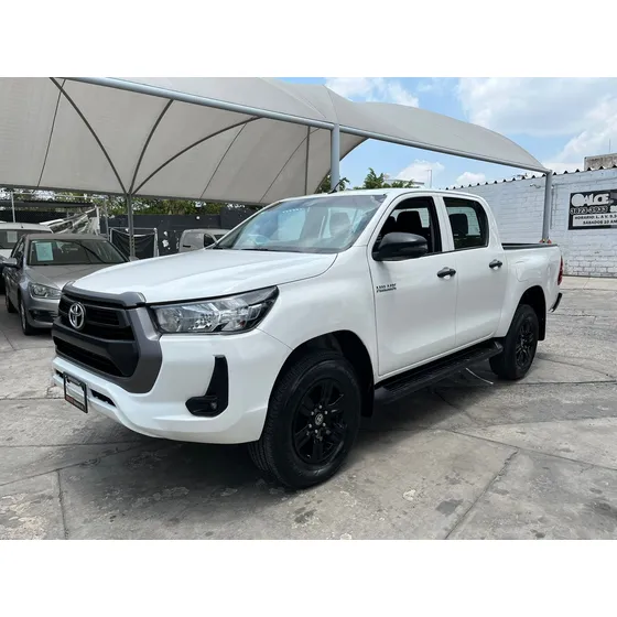 Toyota Hilux 2.7 Cabina Doble Sr Mt
