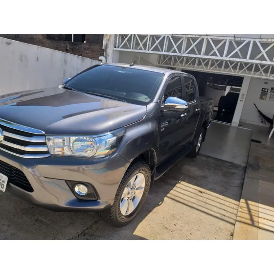 Toyota Hilux 2.7 Srv Cab. Dupla 4x2 Flex Aut. 4p