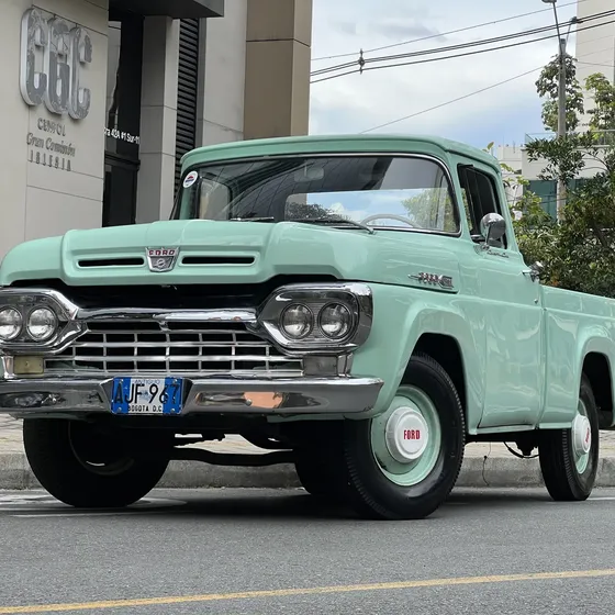 Ford F-100