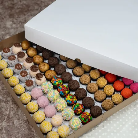 10 Caixas Para 100 Doces Com Berço 35x35x5 Cm - Branco Branco