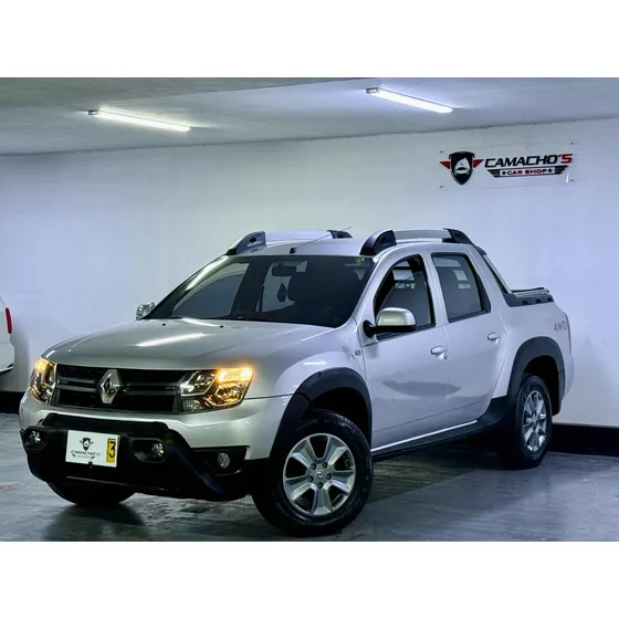 Renault Duster Oroch 2.0 Intens 4x4 (financiamiento) 1 Dueño