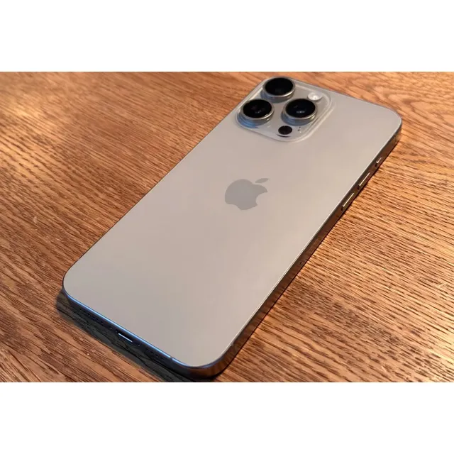 Apple iPhone 15 Pro (128 Gb) - Titanio Natural