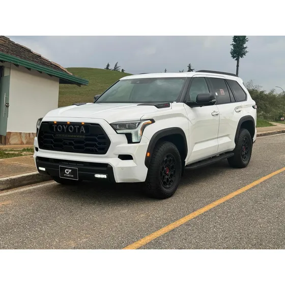 Toyota Sequoia Trd Pro White